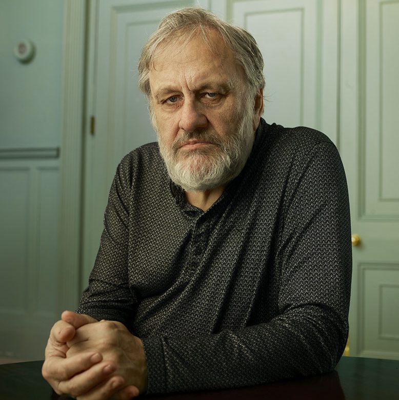 Slavoy Jijek: «Müdriklik elə ən çox nifrət etdiyim şeydir; o, tam bir itaətkar axmaqlıqdır»